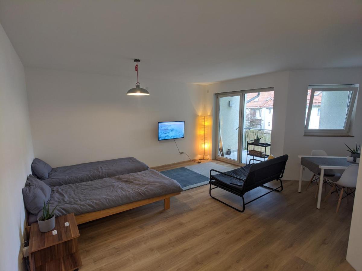 Ideales Messe Appartment 15Min Fahrtweg Кирххайм-унтер-Тек Экстерьер фото