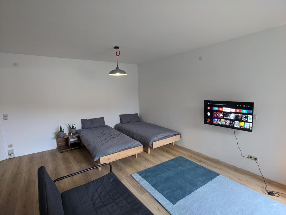 Ideales Messe Appartment 15Min Fahrtweg Кирххайм-унтер-Тек Экстерьер фото