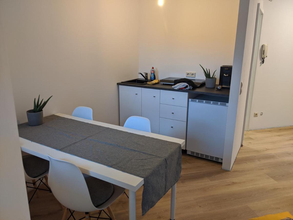 Ideales Messe Appartment 15Min Fahrtweg Кирххайм-унтер-Тек Экстерьер фото